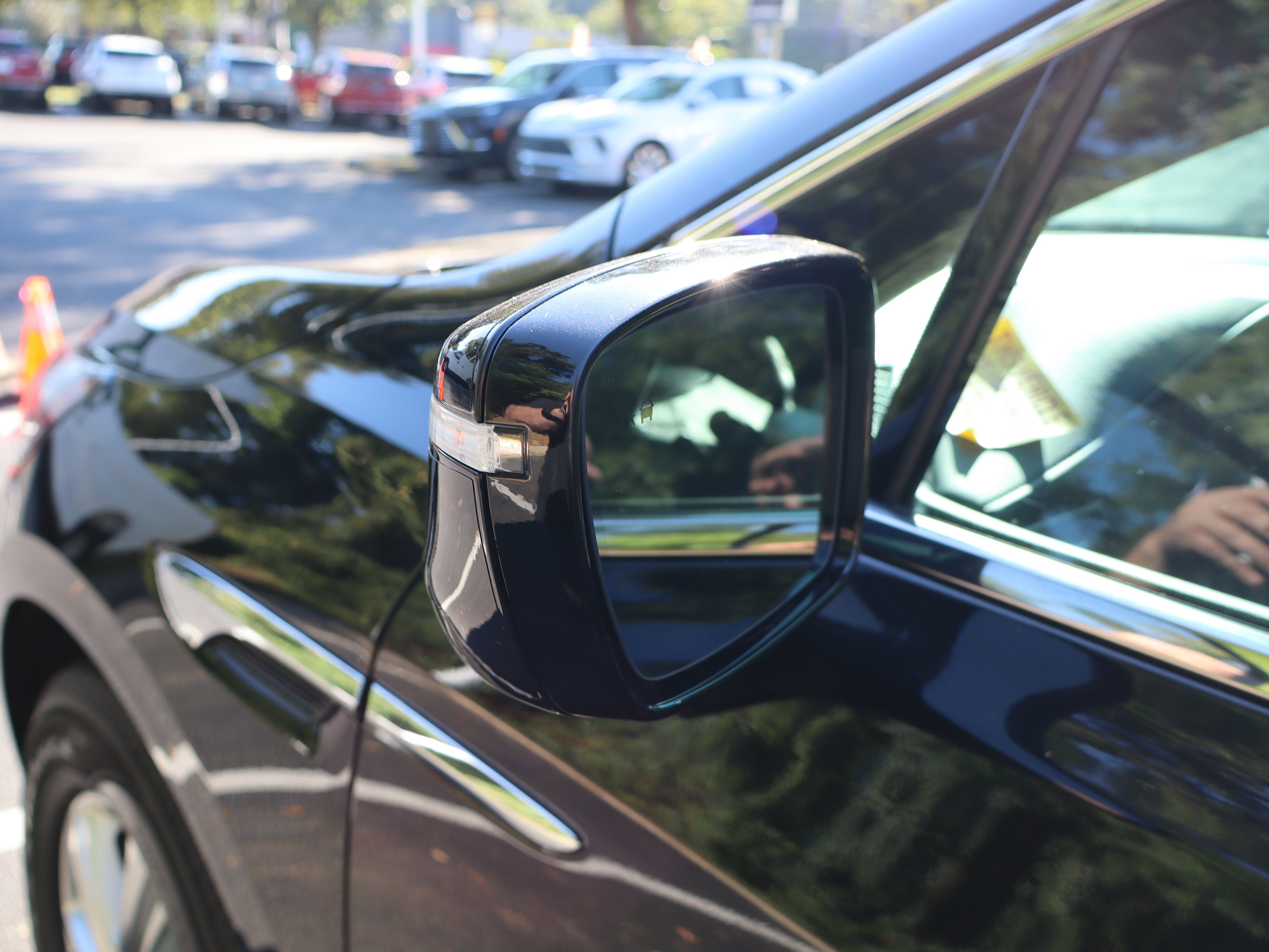 Used 2019 Buick Enclave Essence FWD image 17