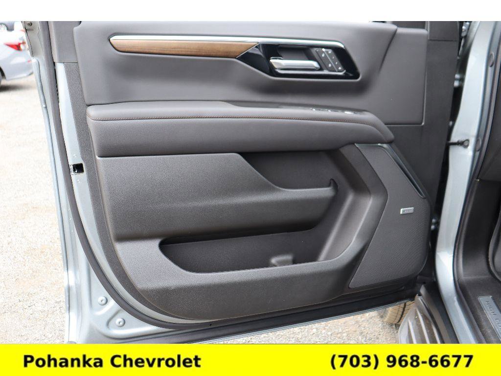 New 2026 Chevrolet Suburban High Country w/ Sun And Tow Package image 21