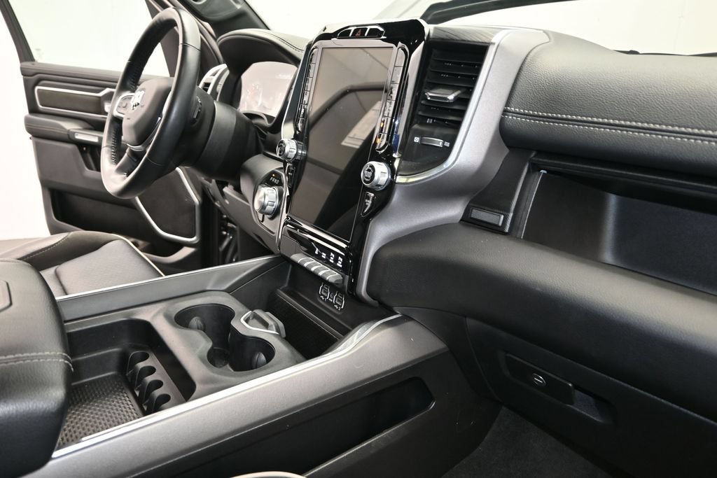 Used 2023 RAM 1500 Laramie AWD/4WD image 12