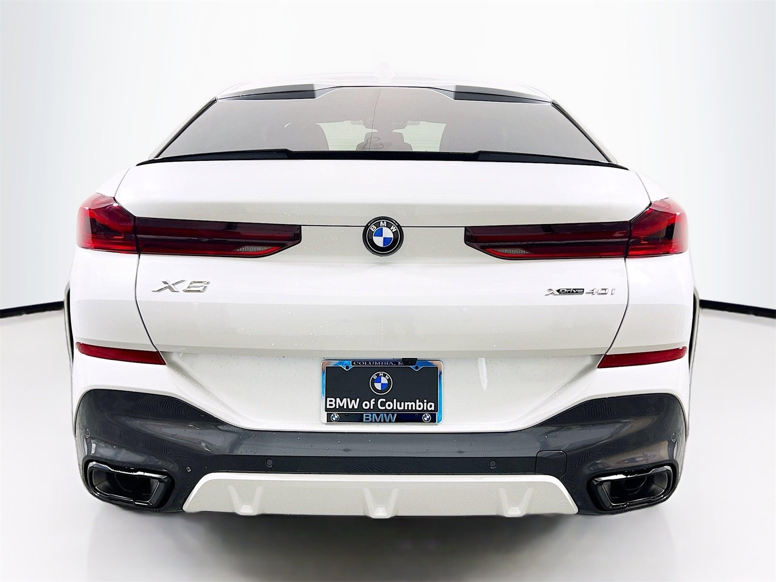 New 2026 BMW X6 xDrive40i w/ Climate Comfort Package image 6