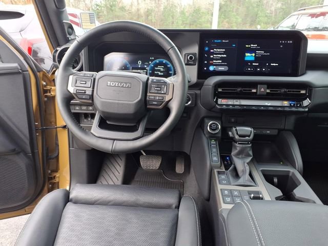 Used 2024 Toyota Land Cruiser image 12