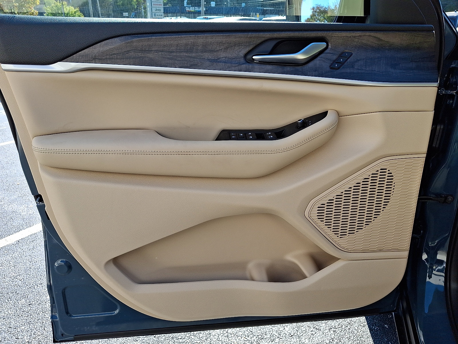New 2027 Jeep Grand Cherokee Limited AWD/4WD image 8