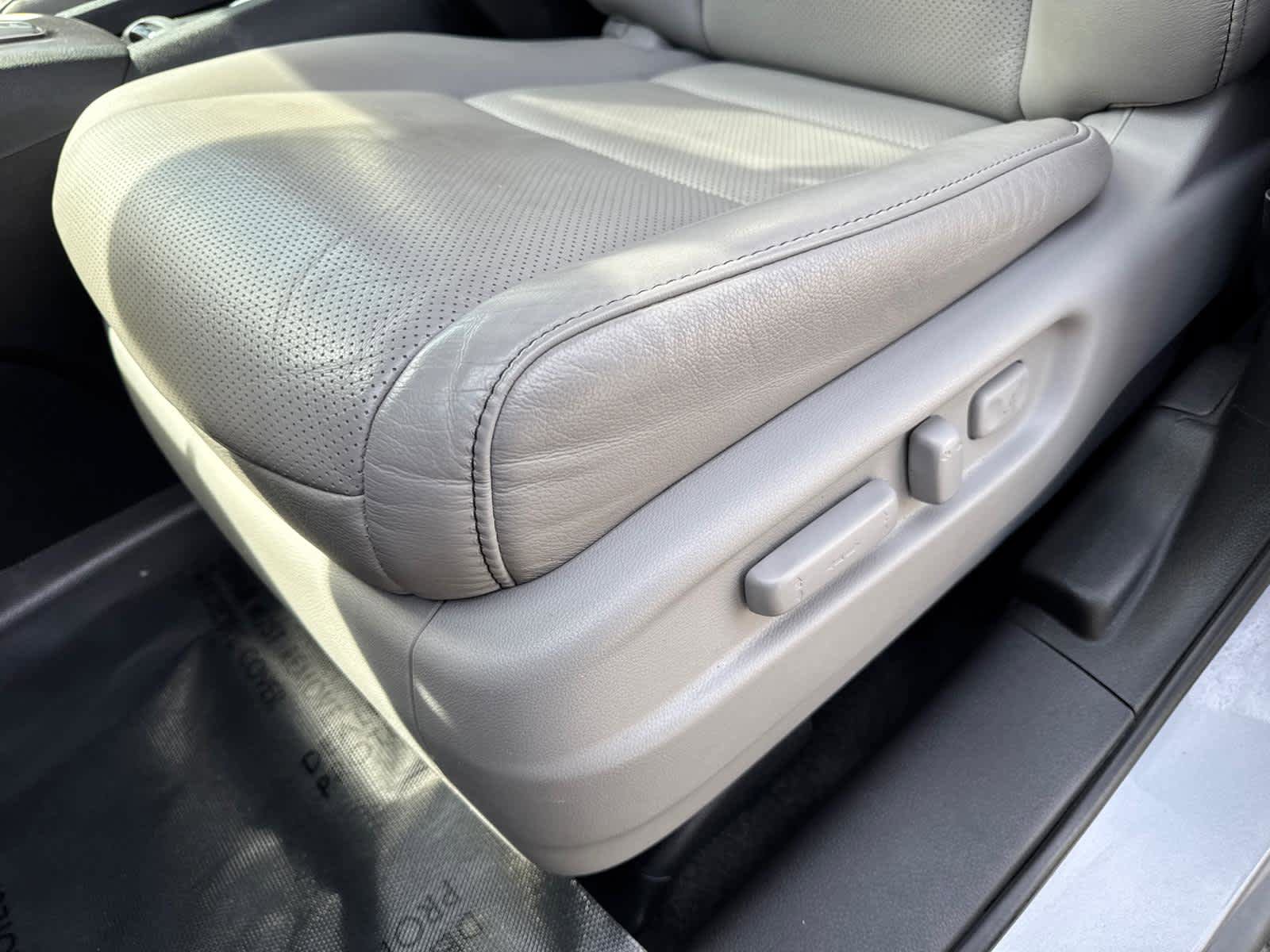Used 2023 Honda Passport EX-L image 17