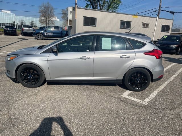 Used 2015 Ford Focus Titanium FWD image 2