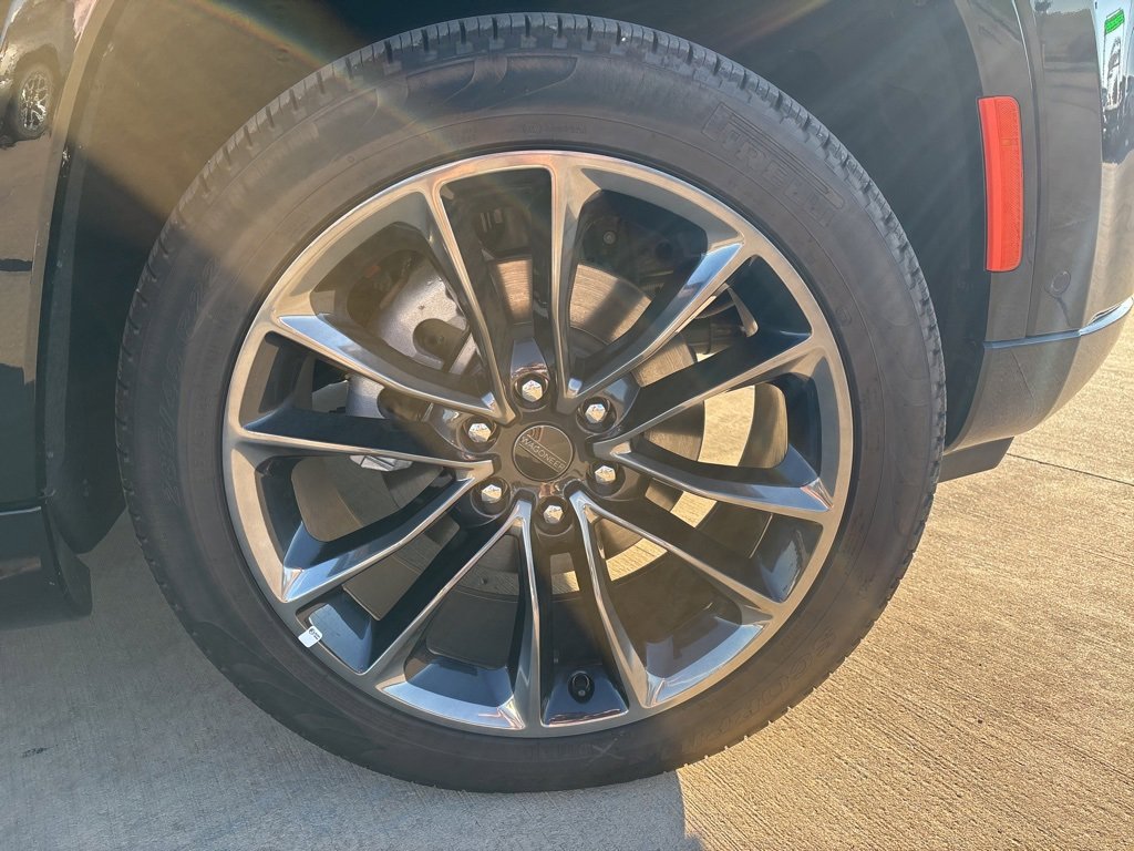 New 2025 Jeep Grand Wagoneer L Series II Obsidian w/ Quick Order Packagew 28T image 8