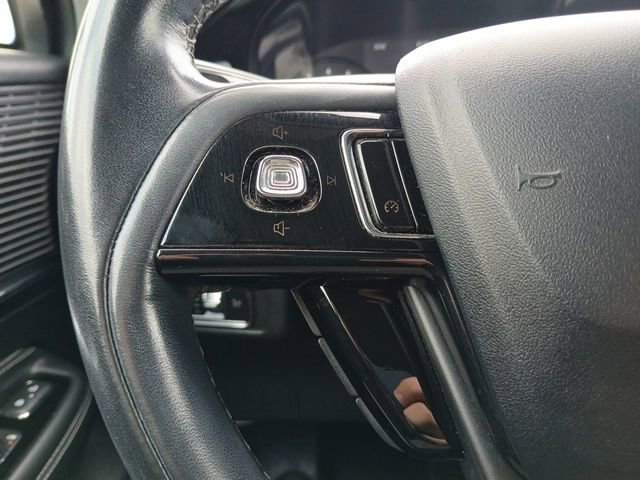 Used 2021 Lincoln Corsair FWD w/ Convenience Package image 23