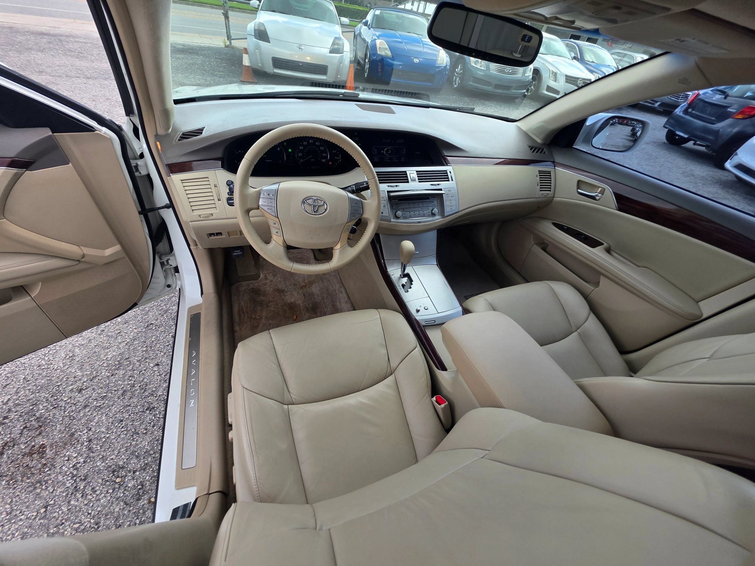 Used 2008 Toyota Avalon XLS FWD image 14