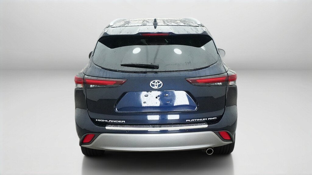New 2026 Toyota Highlander Platinum AWD/4WD image 13