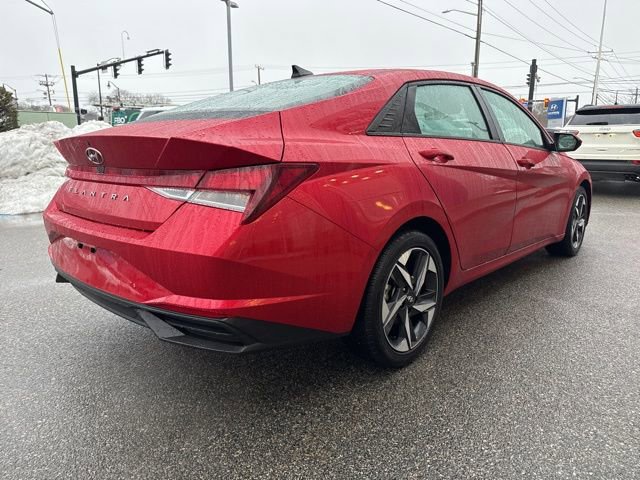 Used 2023 Hyundai Elantra SEL w/ Convenience Package image 6