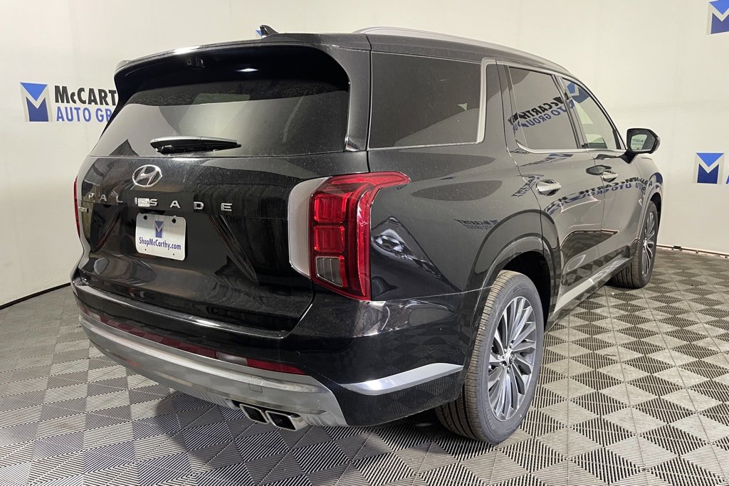 Used 2024 Hyundai Palisade Calligraphy image 13
