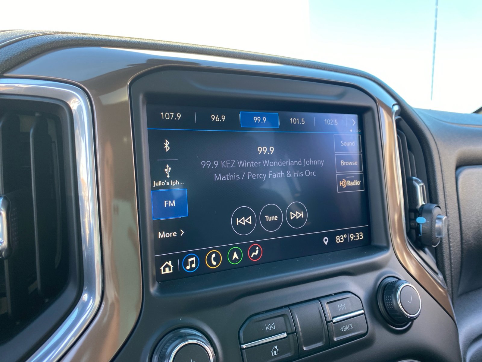 Used 2019 Chevrolet Silverado 1500 High Country w/ Technology Package image 12