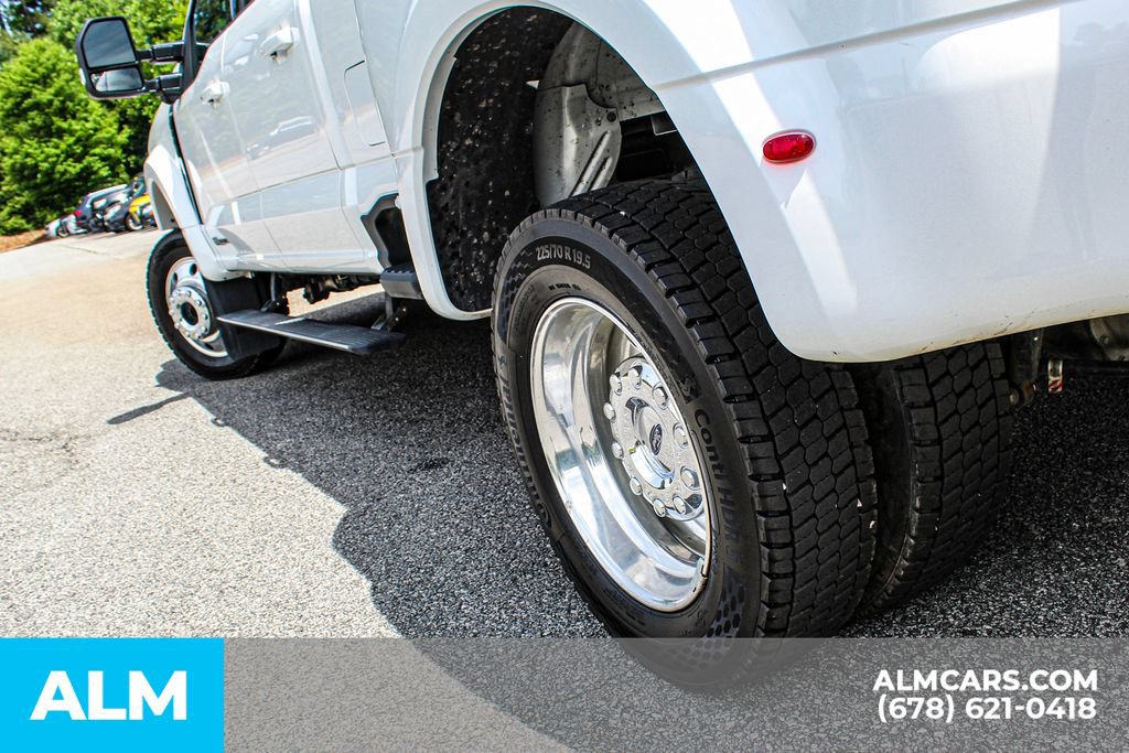 Used 2025 Ford F450 Platinum w/ FX4 Off-Road Package AWD/4WD image 14