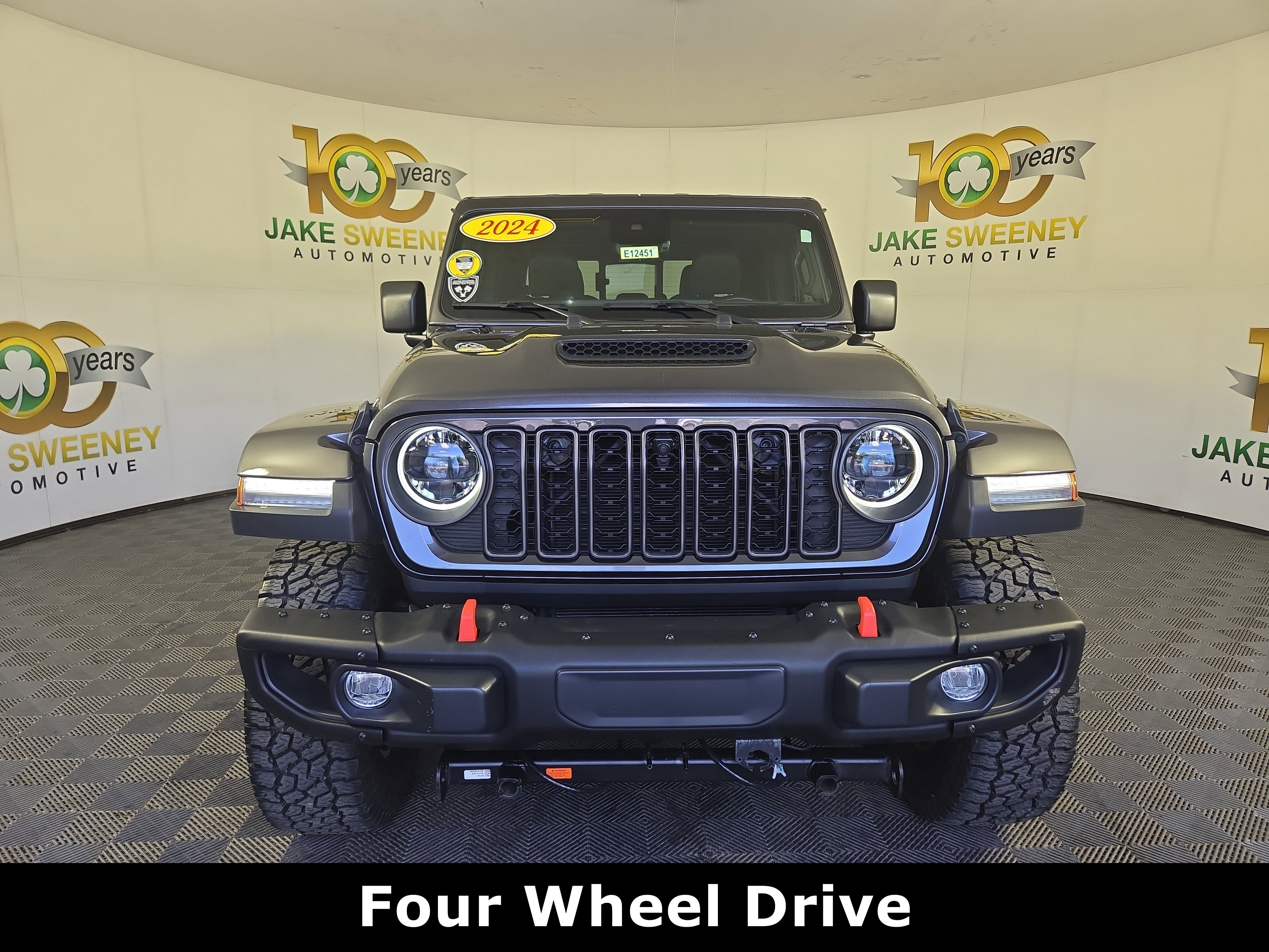 Certified 2024 Jeep Gladiator Mojave AWD/4WD image 3