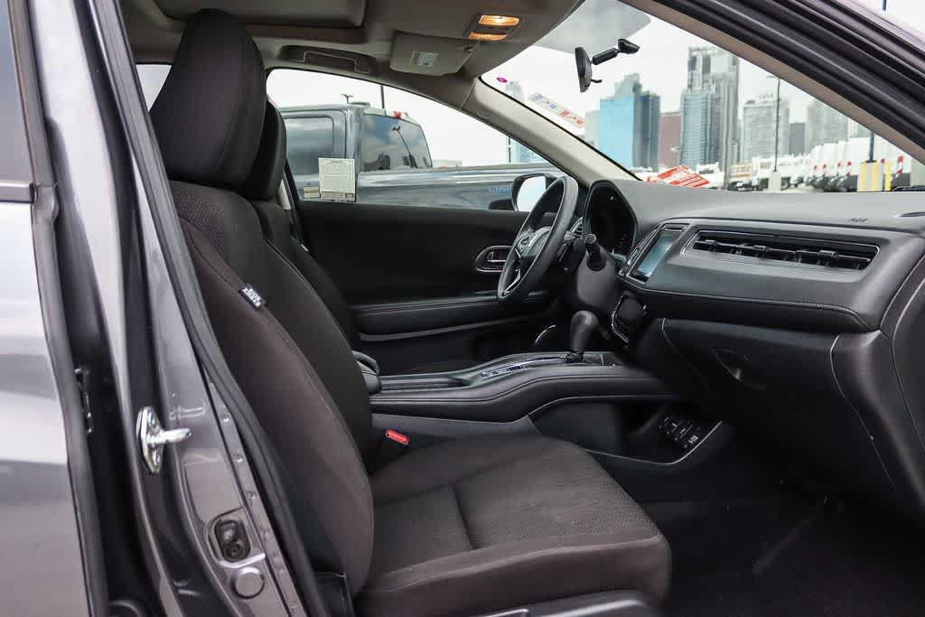 Used 2018 Honda HR-V EX image 16