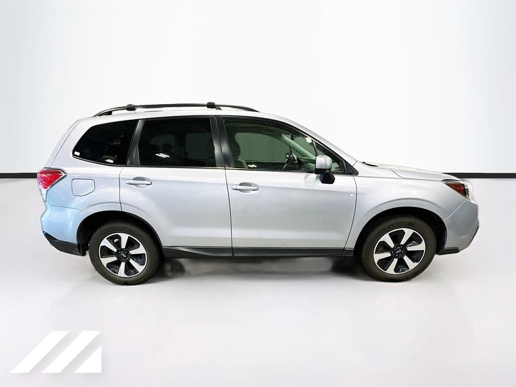 Used 2018 Subaru Forester 2.5i Premium AWD/4WD image 4