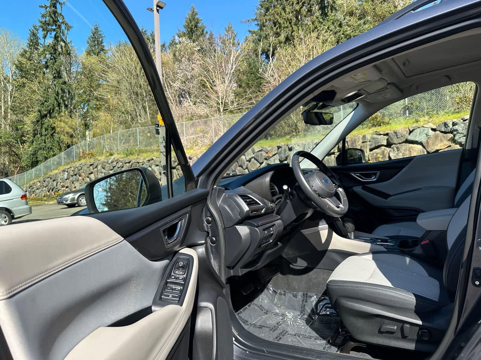 Certified 2023 Subaru Forester Premium AWD/4WD image 18