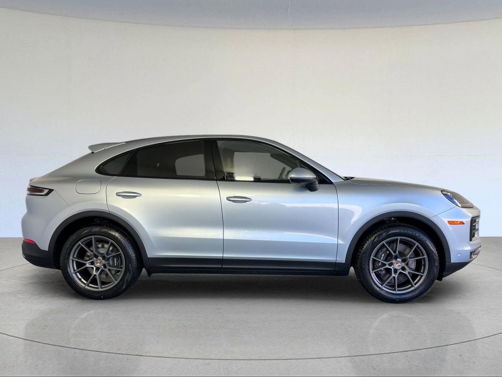 New 2026 Porsche Cayenne Coupe image 9