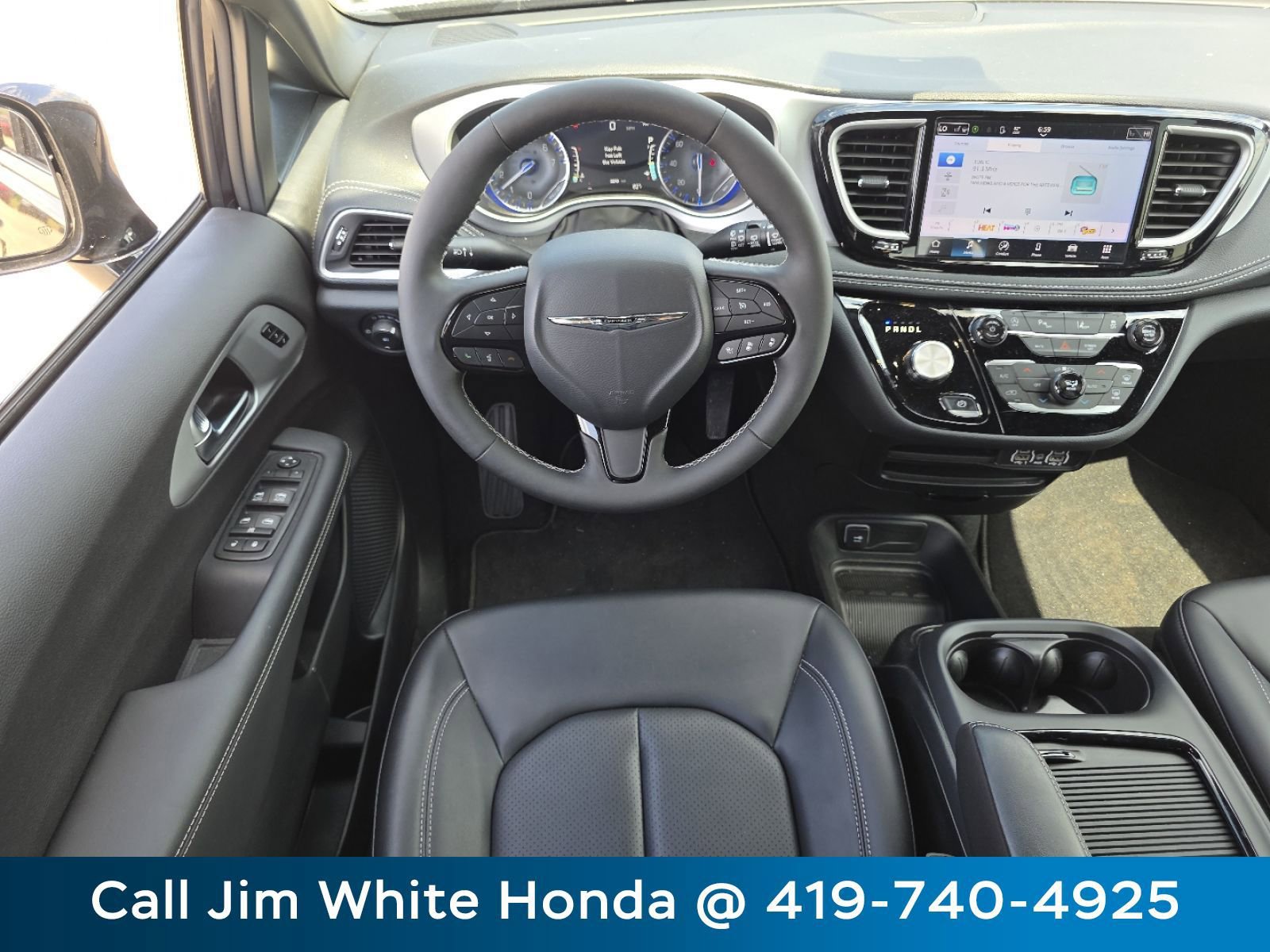 Used 2024 Chrysler Pacifica Touring-L w/ S Appearance Package AWD/4WD image 23