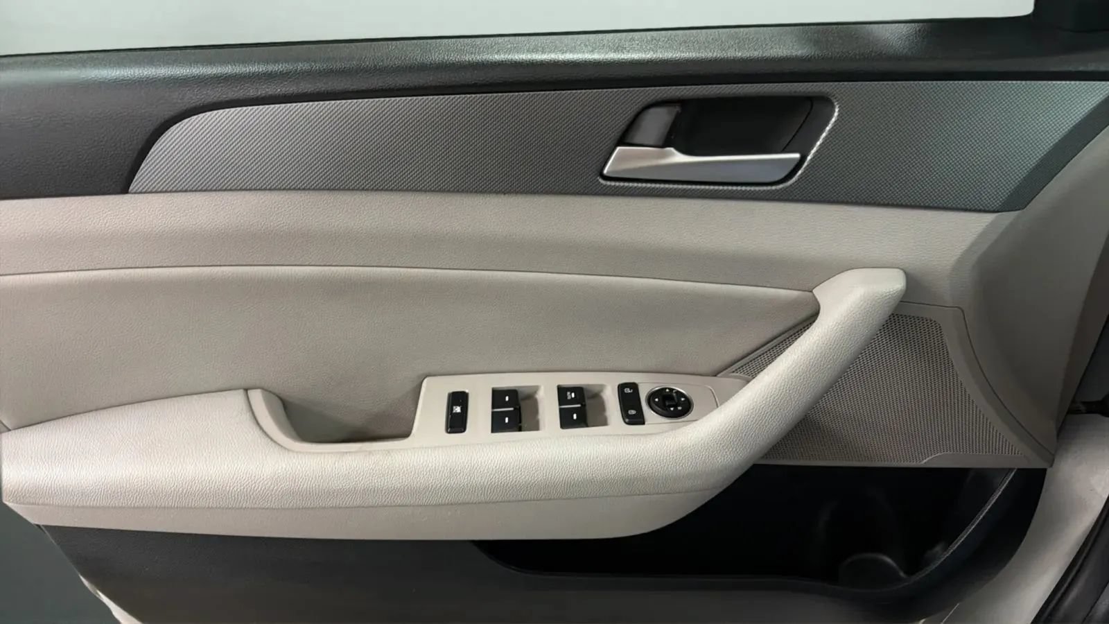 Used 2018 Hyundai Sonata SEL FWD image 17