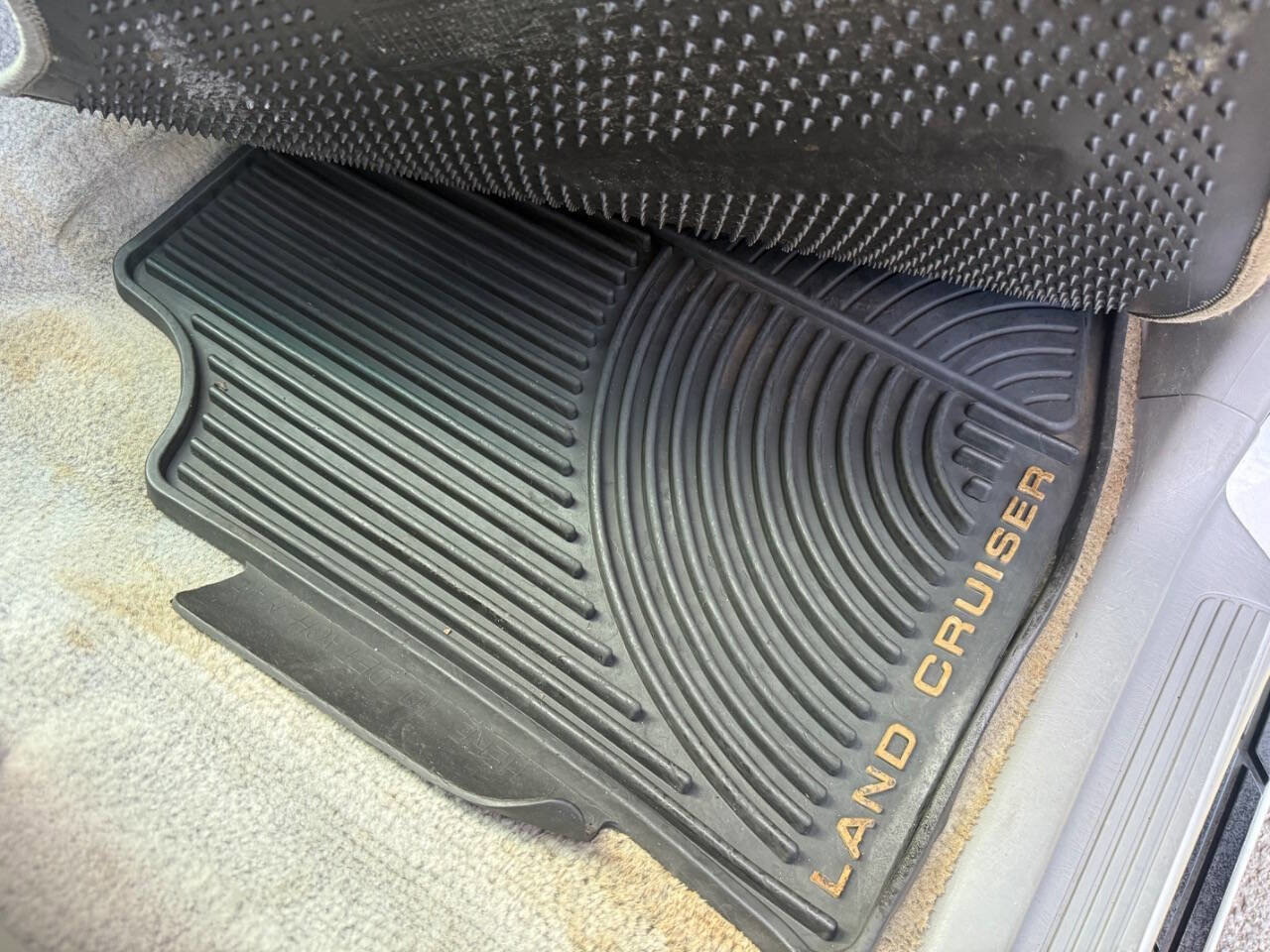 Used 2006 Toyota Land Cruiser image 57