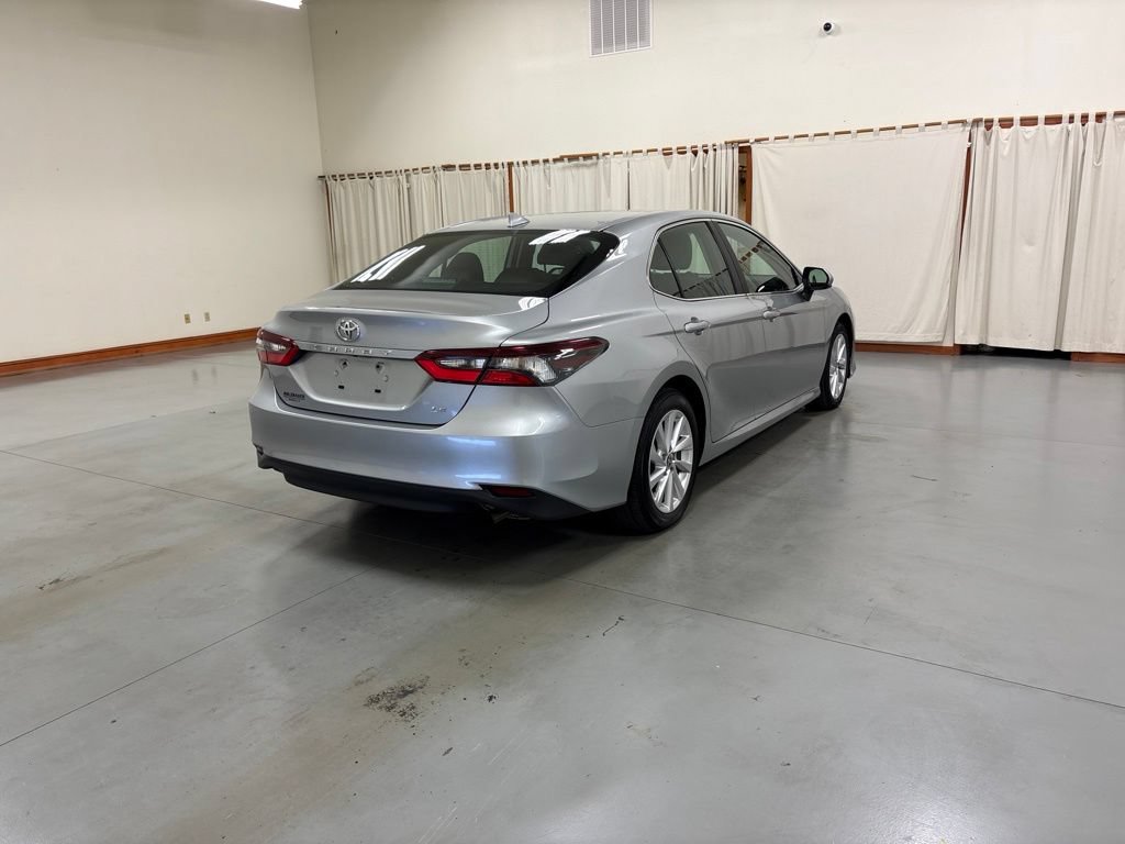 Used 2024 Toyota Camry LE FWD image 8