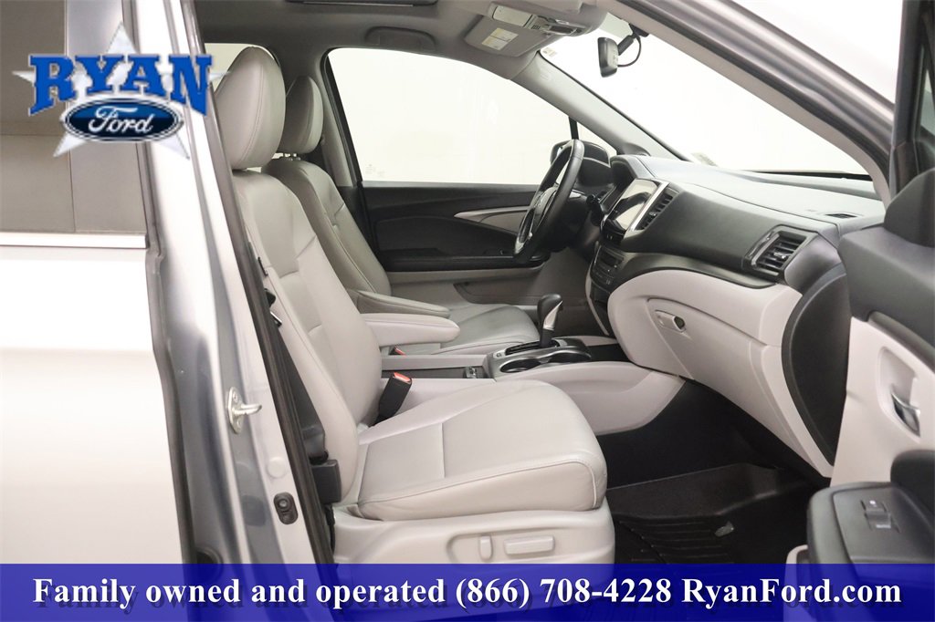 Used 2019 Honda Ridgeline RTL-T image 16