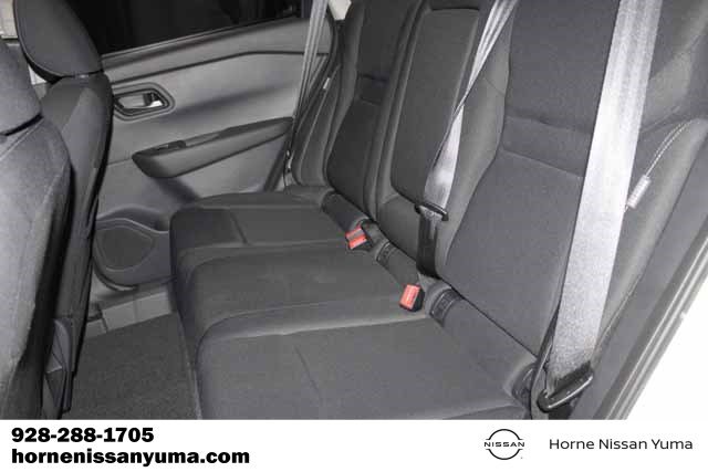 New 2026 Nissan Rogue S image 5