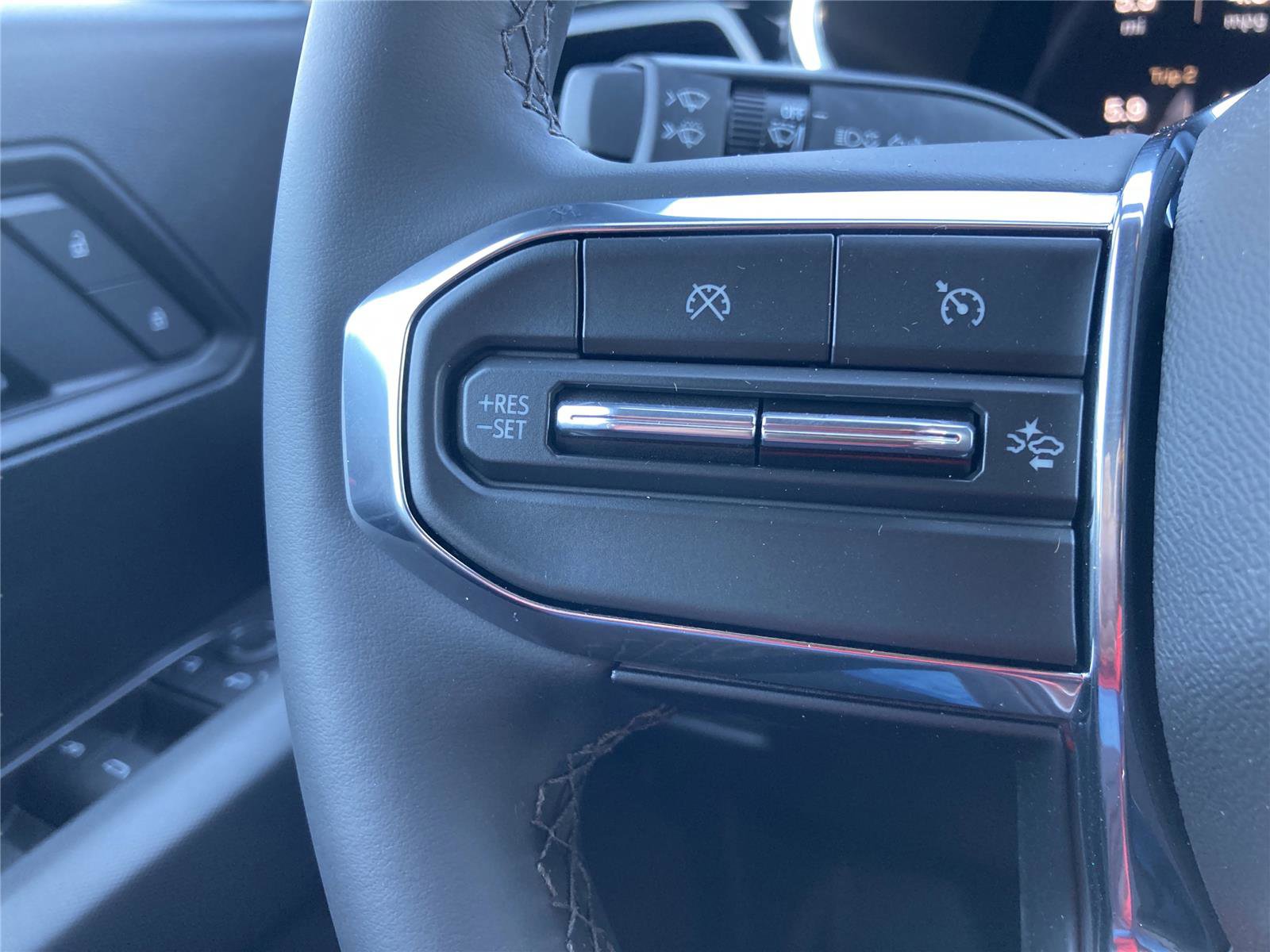 New 2026 GMC Canyon Elevation w/ Convenience Package image 29