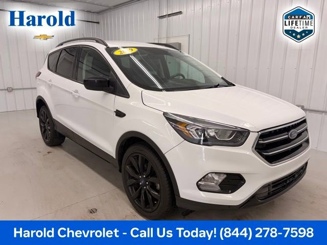 Used 2019 Ford Escape SE FWD image 1