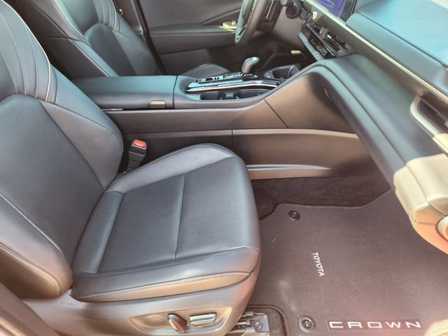 Certified 2024 Toyota Crown Platinum AWD/4WD image 14