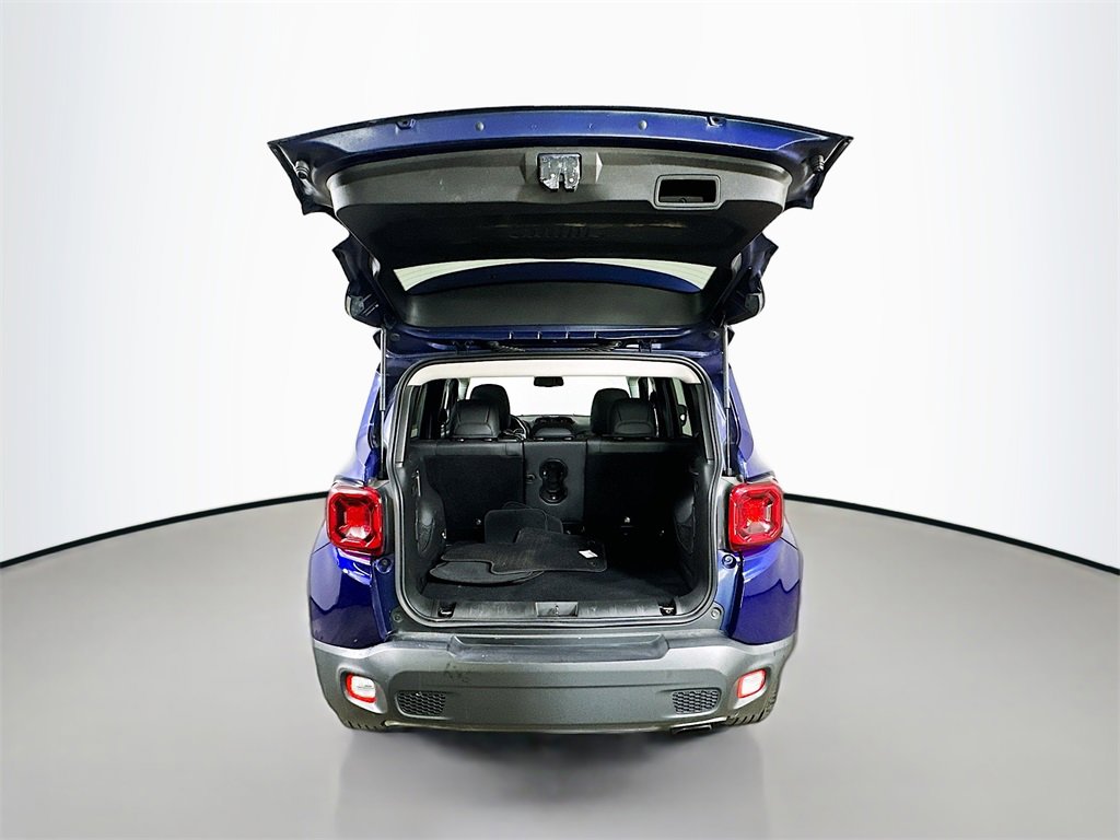 Used 2019 Jeep Renegade Limited w/ LED Lighting Group image 32