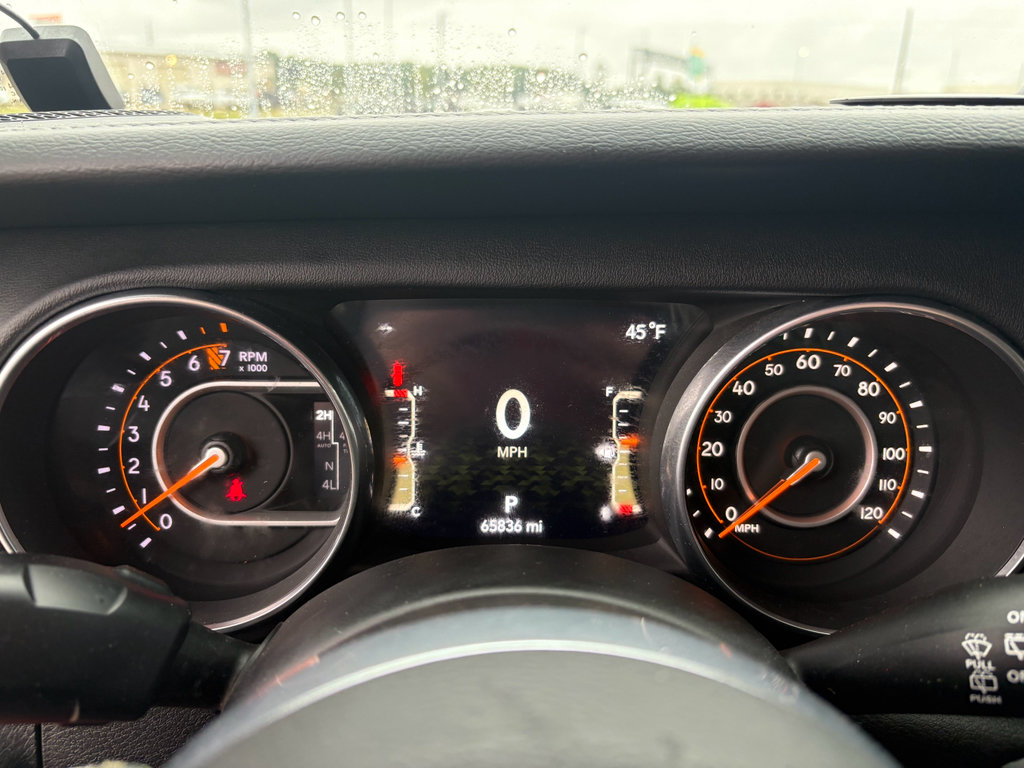 Used 2018 Jeep Wrangler Unlimited Sahara image 14