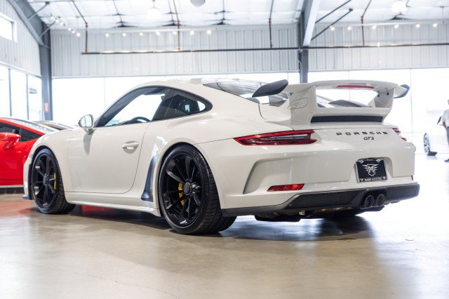 Used 2018 Porsche 911 GT3 RWD image 4