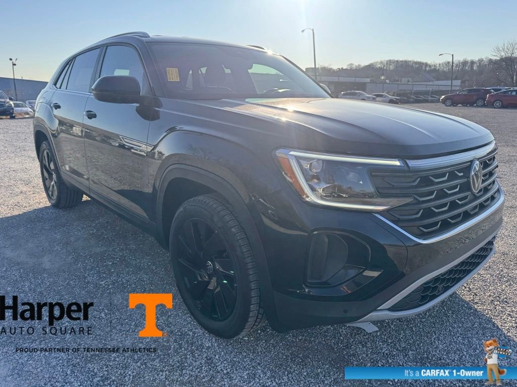 Used 2024 Volkswagen Atlas Cross Sport SE image 7