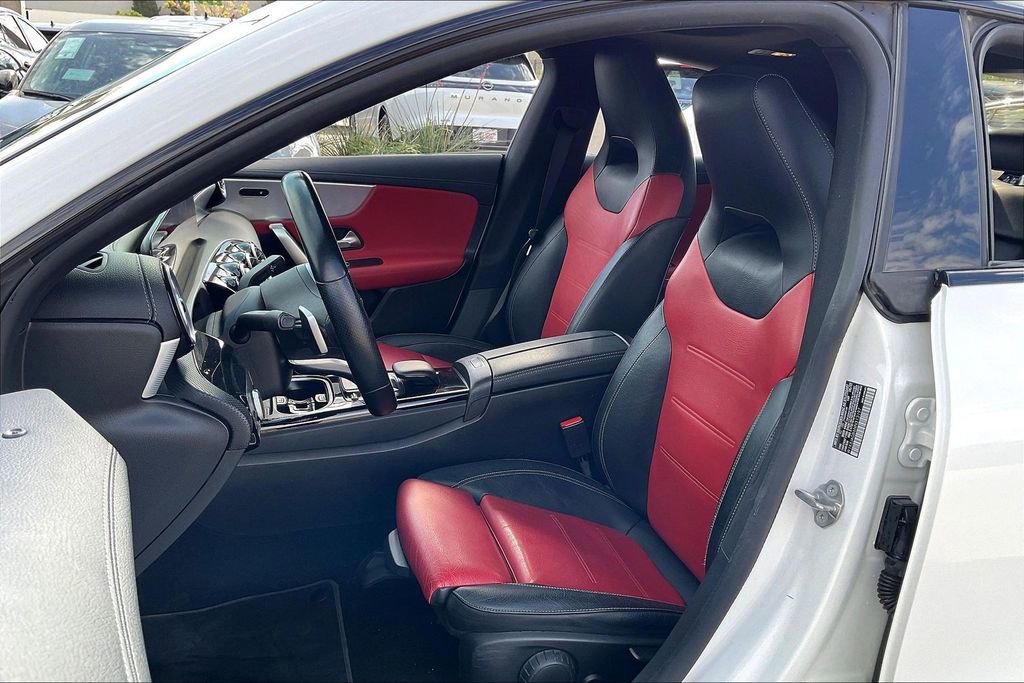 Used 2022 Mercedes-Benz CLA 250 image 24