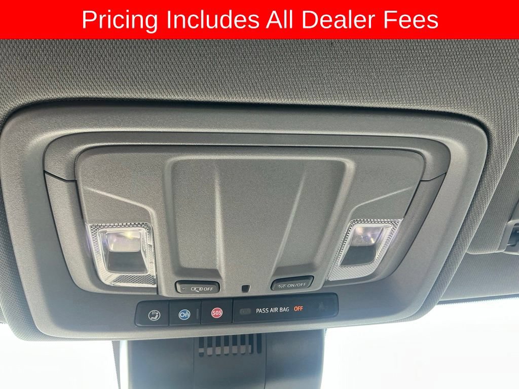 Used 2024 Chevrolet Silverado 1500 Custom Trail Boss w/ LPO, Dark Essentials Package AWD/4WD image 18