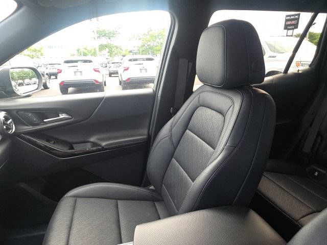 Used 2025 Chevrolet Equinox LT w/ Convenience Package II AWD/4WD image 28