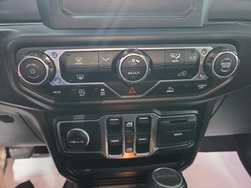 Used 2023 Jeep Gladiator Sport AWD/4WD image 35