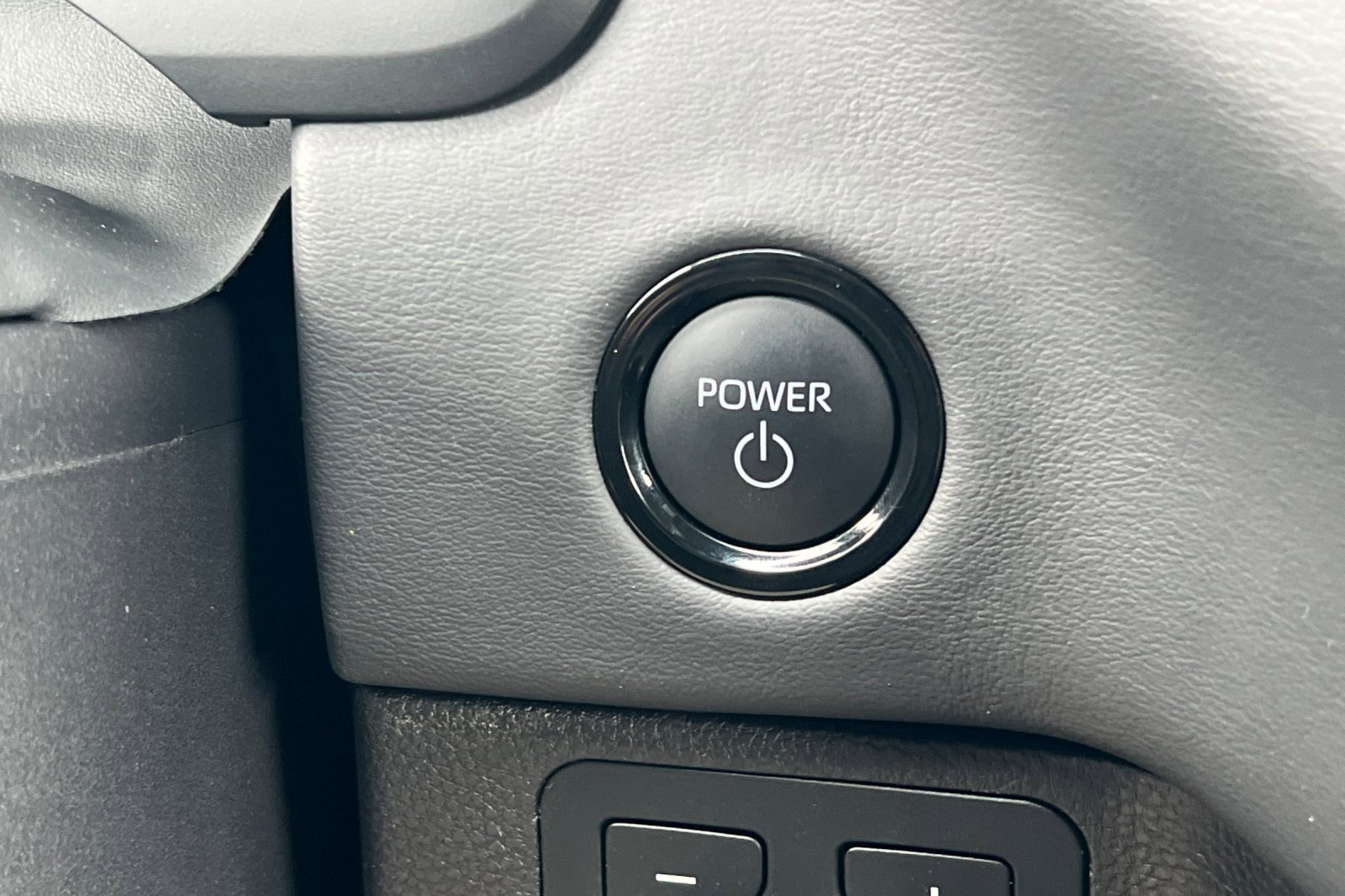 New 2025 Toyota Sequoia Platinum image 20