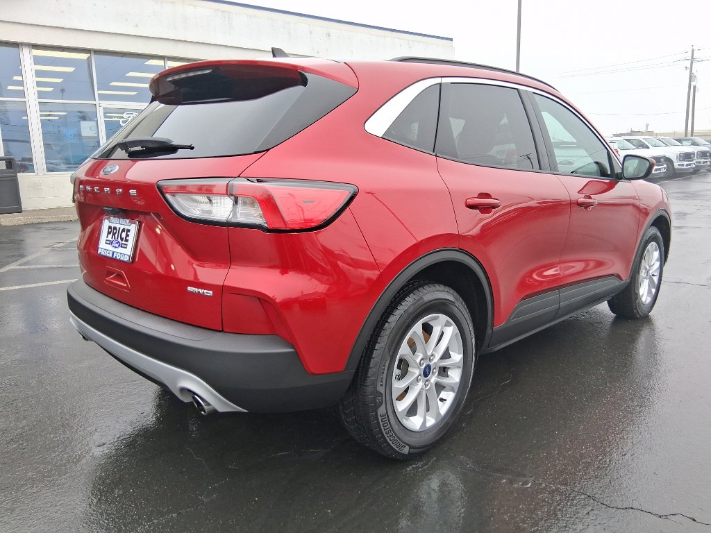 Used 2021 Ford Escape SE w/ Convenience Package image 3