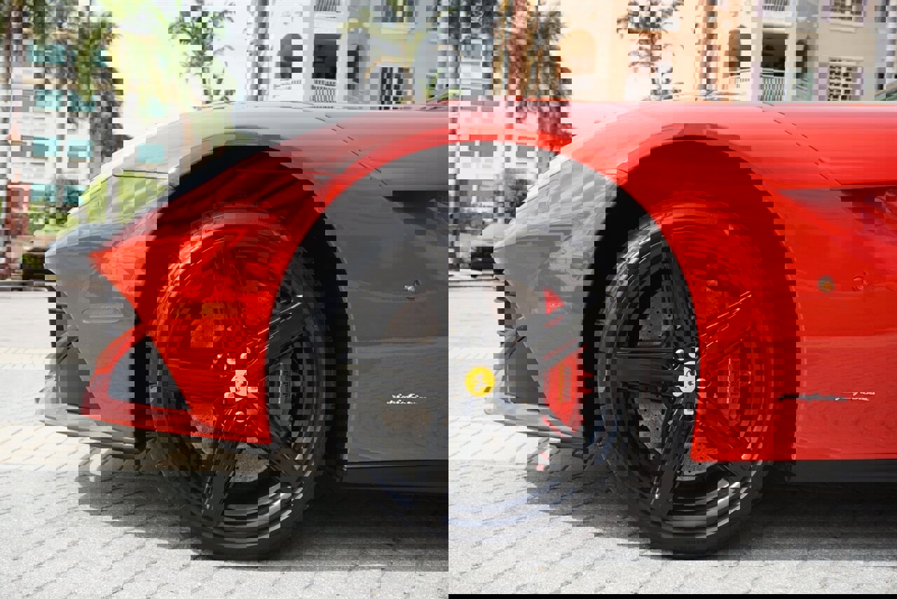 Used 2016 Ferrari F12 Berlinetta image 43