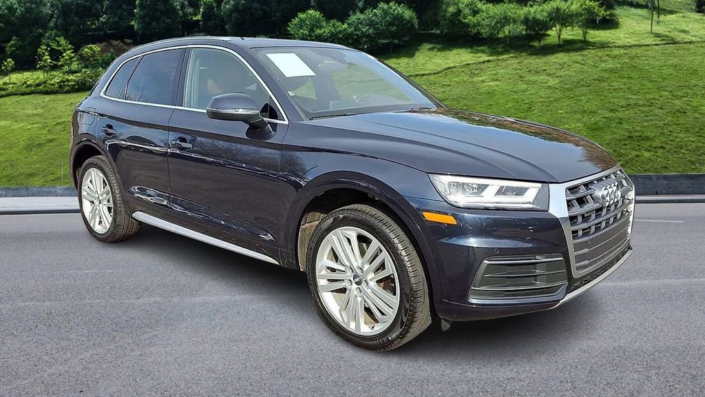 Used 2020 Audi Q5 2.0T Premium Plus w/ Premium Plus Package image 2