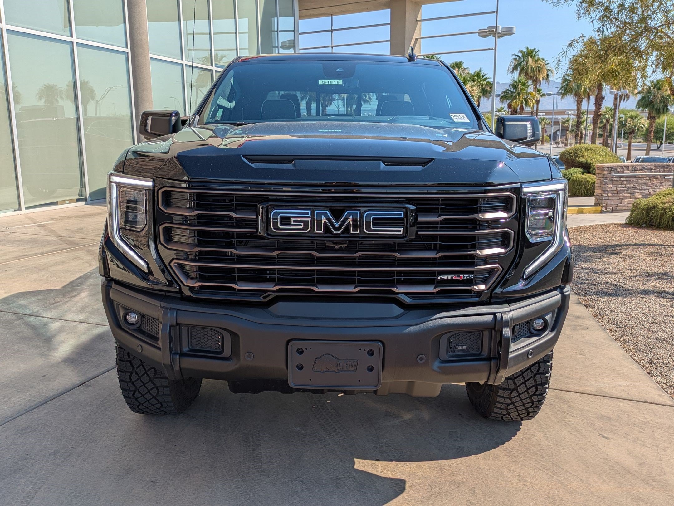 Used 2026 GMC Sierra 1500 AT4X w/ LPO, Black Badging Package AWD/4WD image 9