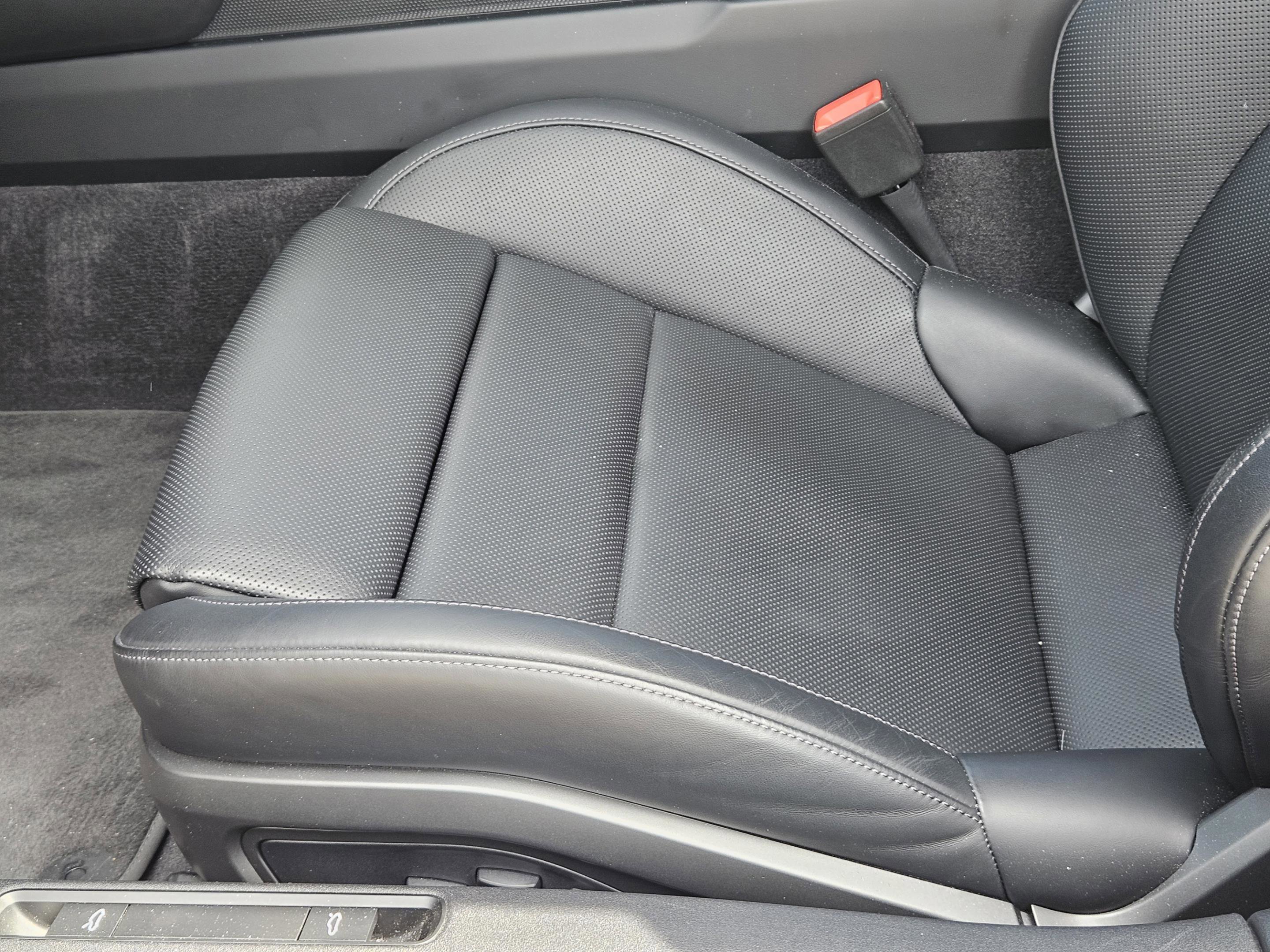 Certified 2024 Porsche 911 Carrera T image 24