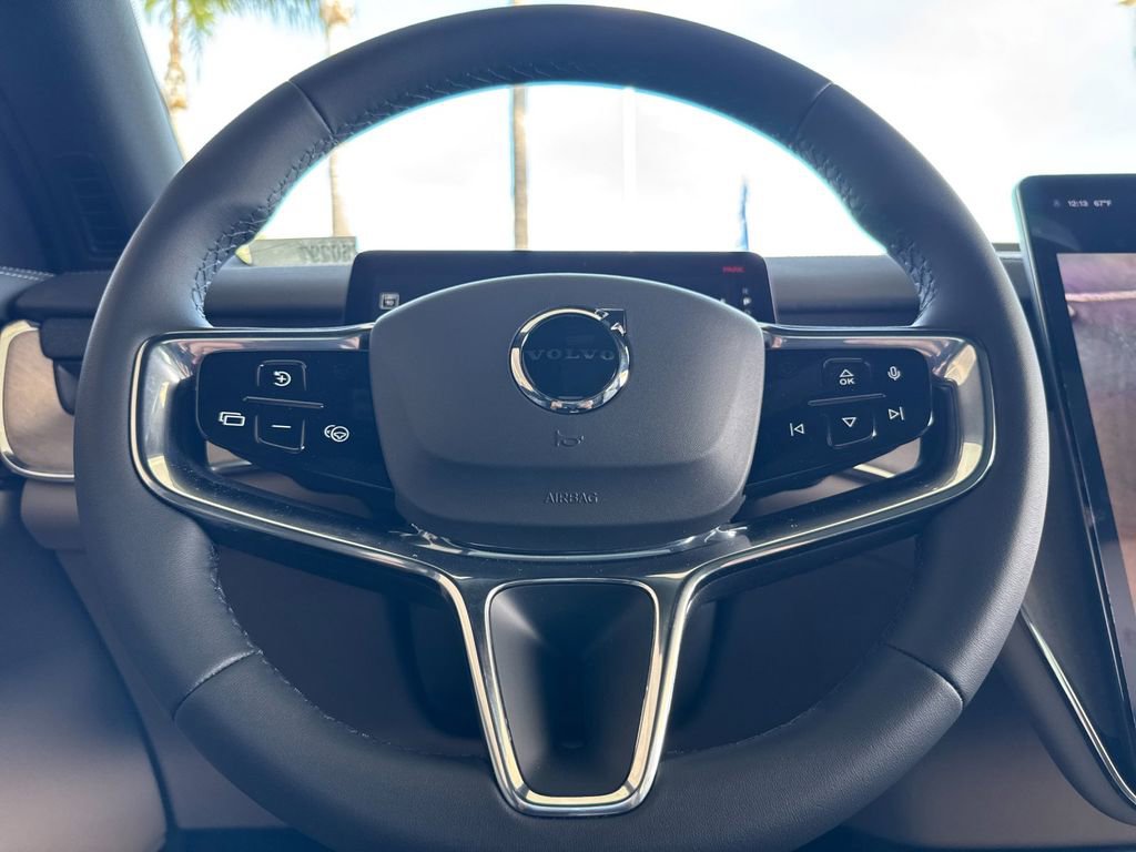 New 2026 Volvo EX90 Plus image 23