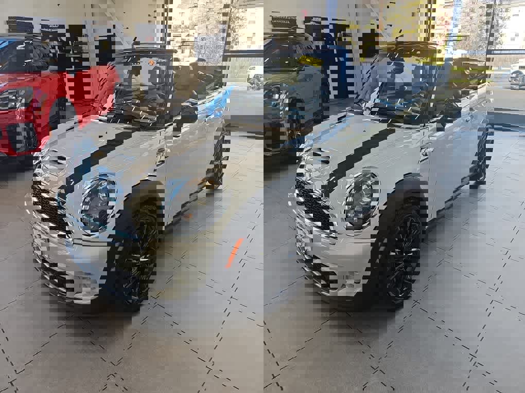 Used 2014 MINI Cooper S FWD image 1