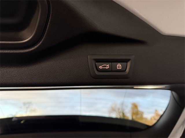 Used 2021 BMW X5 xDrive40i w/ Premium Package 2 image 37