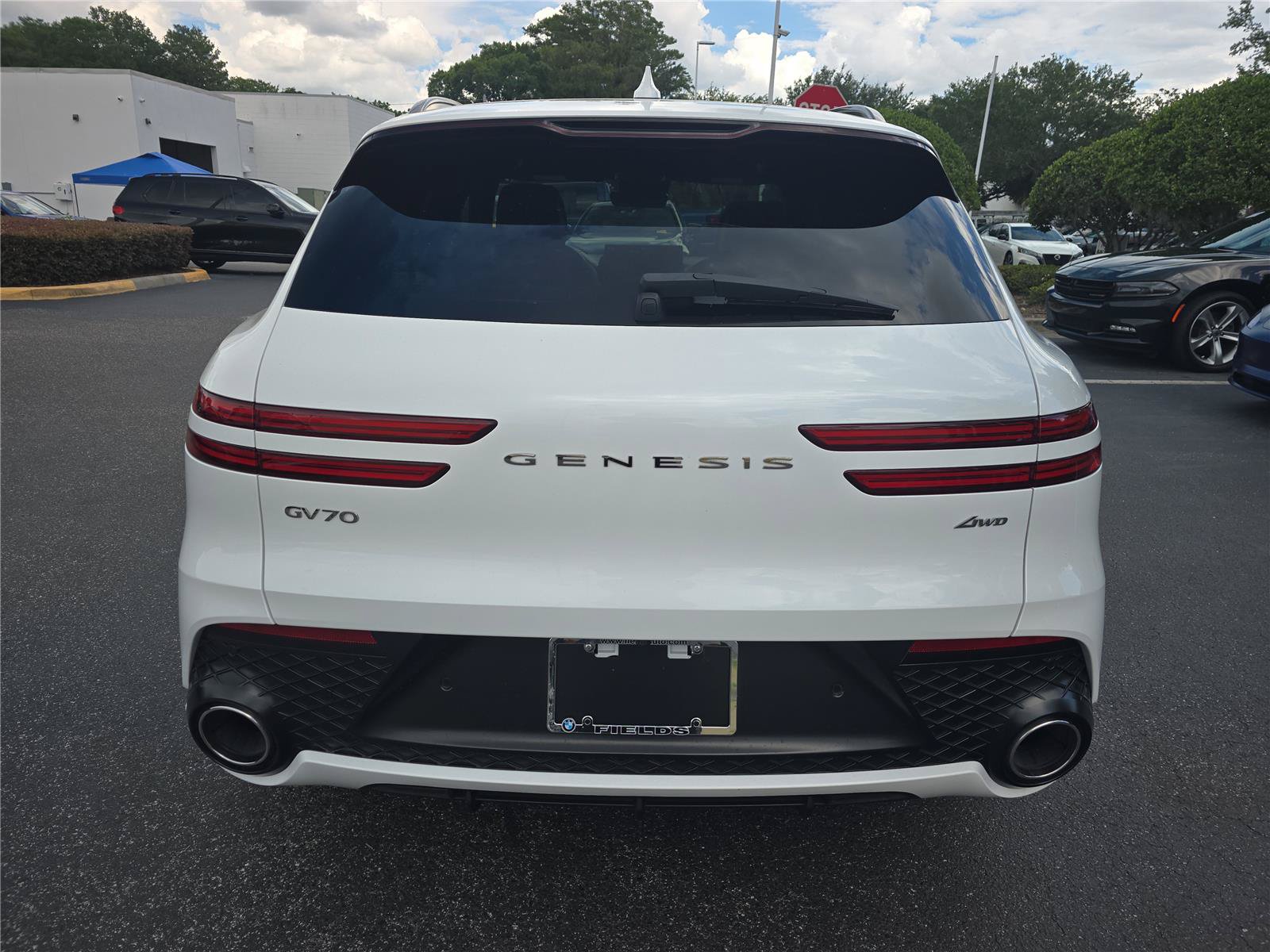 Used 2023 Genesis GV70 2.5T w/ Sport Prestige Package AWD/4WD image 4