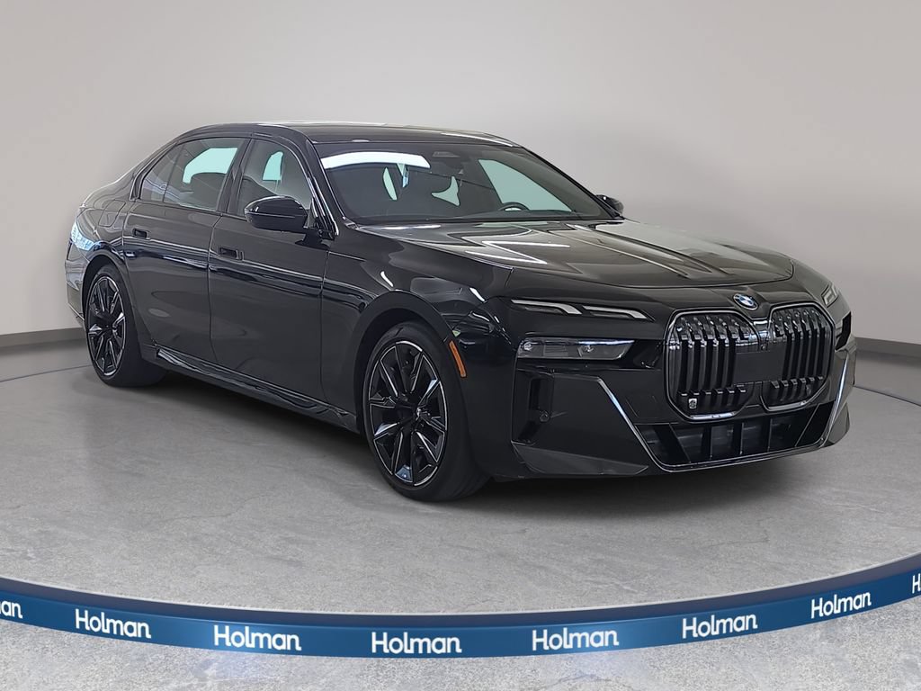 Used 2024 BMW 740i w/ Premium Package 2 RWD image 3