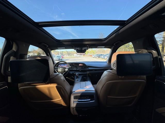 Used 2021 Cadillac Escalade Premium Luxury image 23